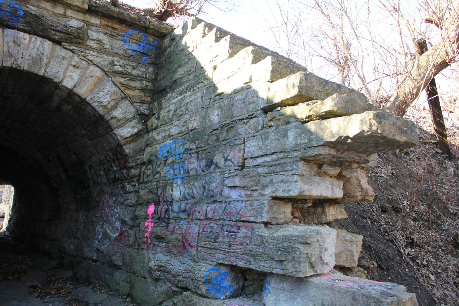 Northwest wing wall